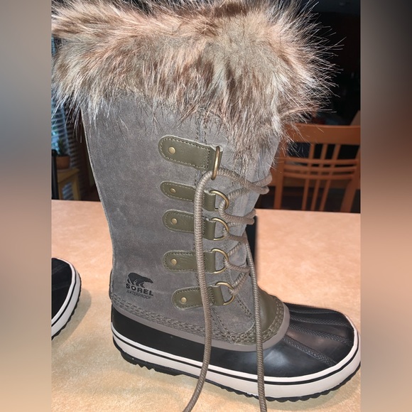 Sorel Joan of Arctic Major Dark Stone Lace Up Boot - Picture 4 of 11